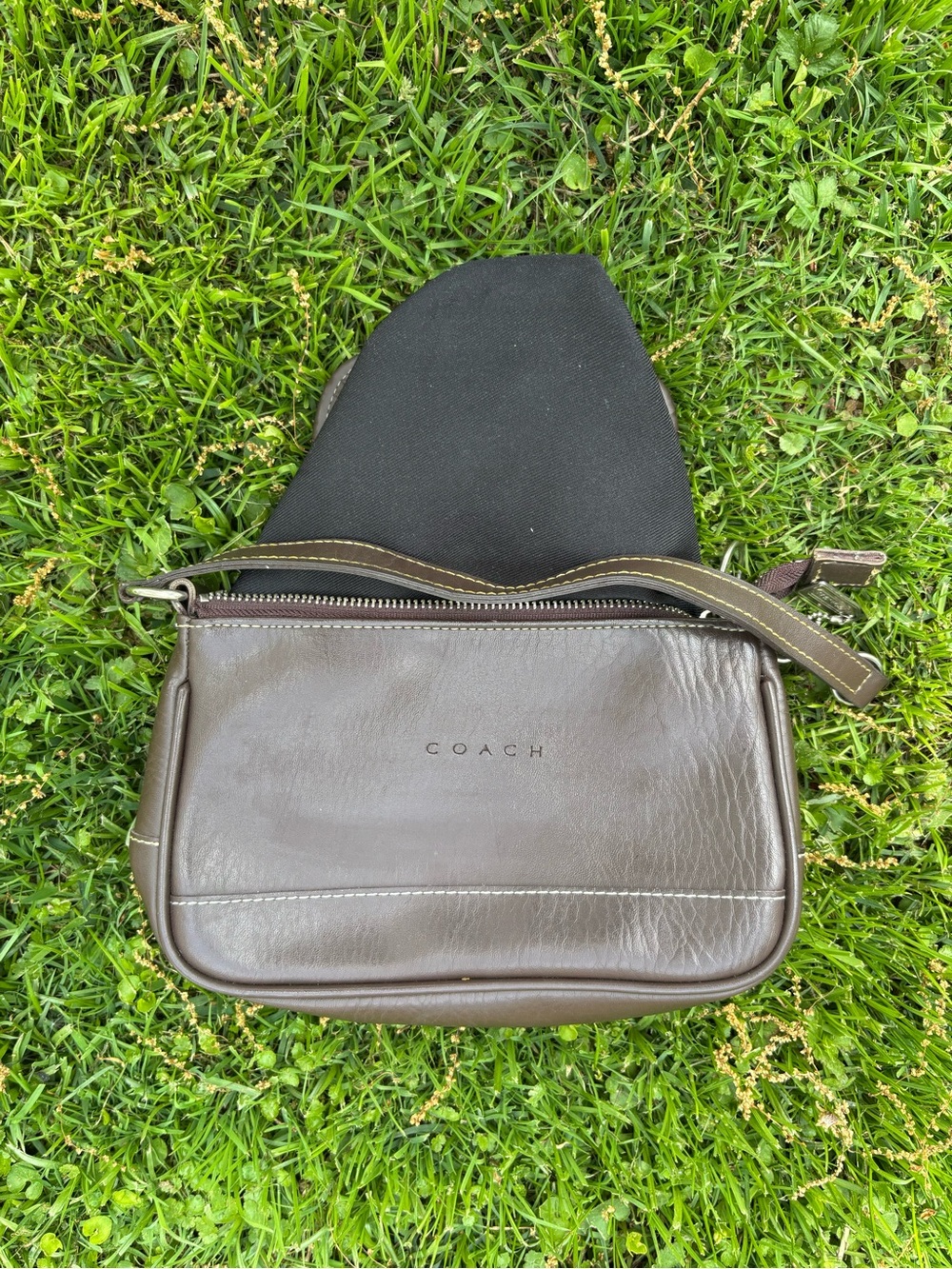 COACH Vintage Y2K Brown Leather Demi Hampton Baguette Mini Shoulder Bag - Picture 11 of 11